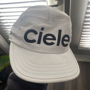 Ciele Athletics running cap, white/black